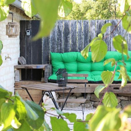 Studio Confort, Charme & Tranquilite Beaumont  Ngoại thất bức ảnh
