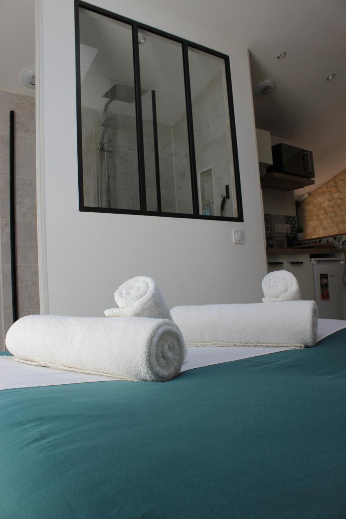 Studio Confort, Charme & Tranquilite Beaumont  Ngoại thất bức ảnh